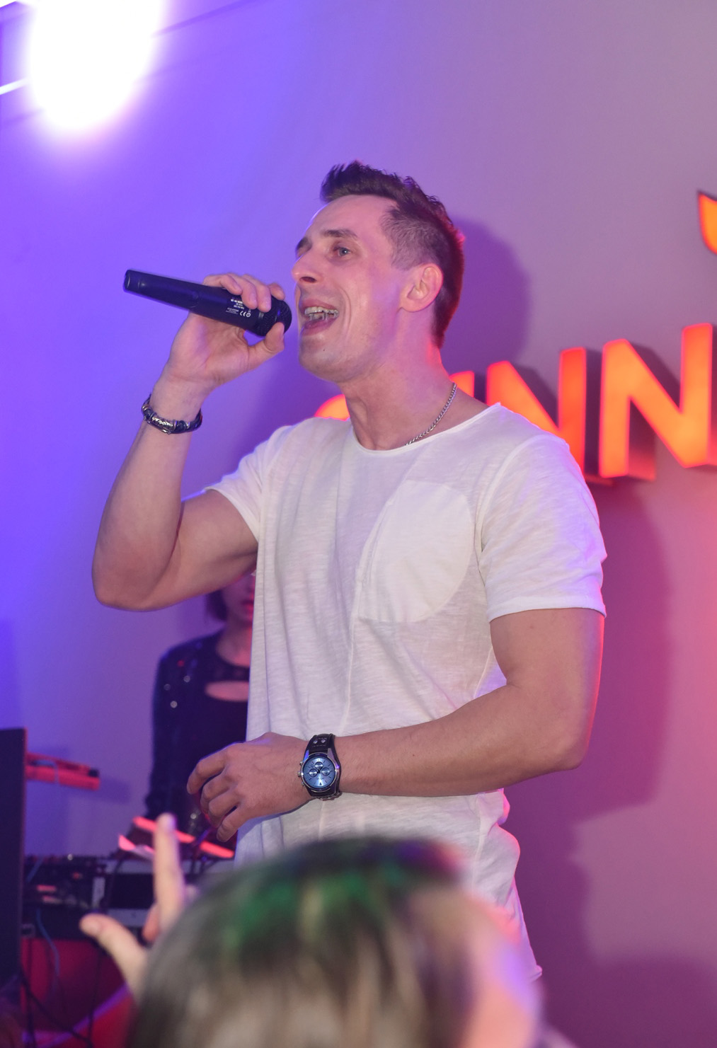 Koncert zespołu Avangrde na dyskotece w Sunny Club Music
