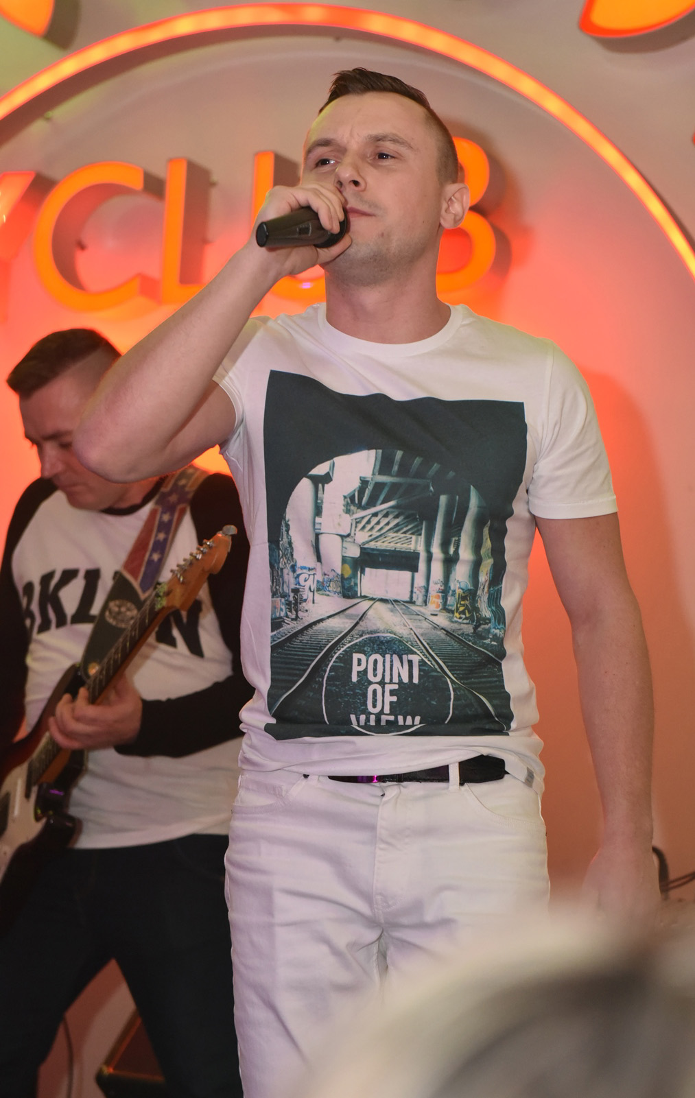 Koncert zespołu Avangrde na dyskotece w Sunny Club Music