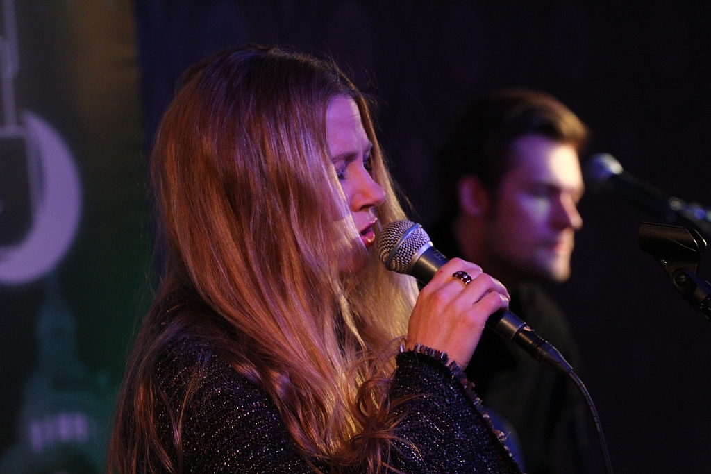 Ela Dębska zaśpiewała Cohena na Witelon Music Night
