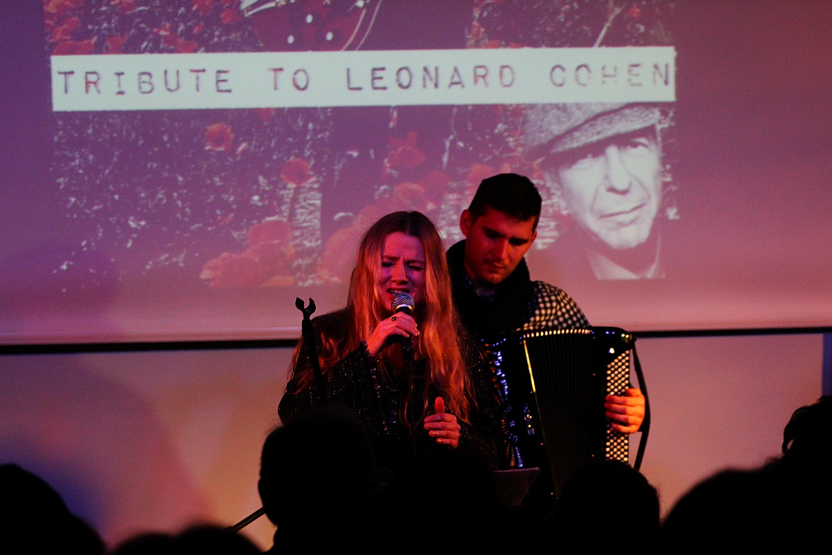 Ela Dębska zaśpiewała Cohena na Witelon Music Night