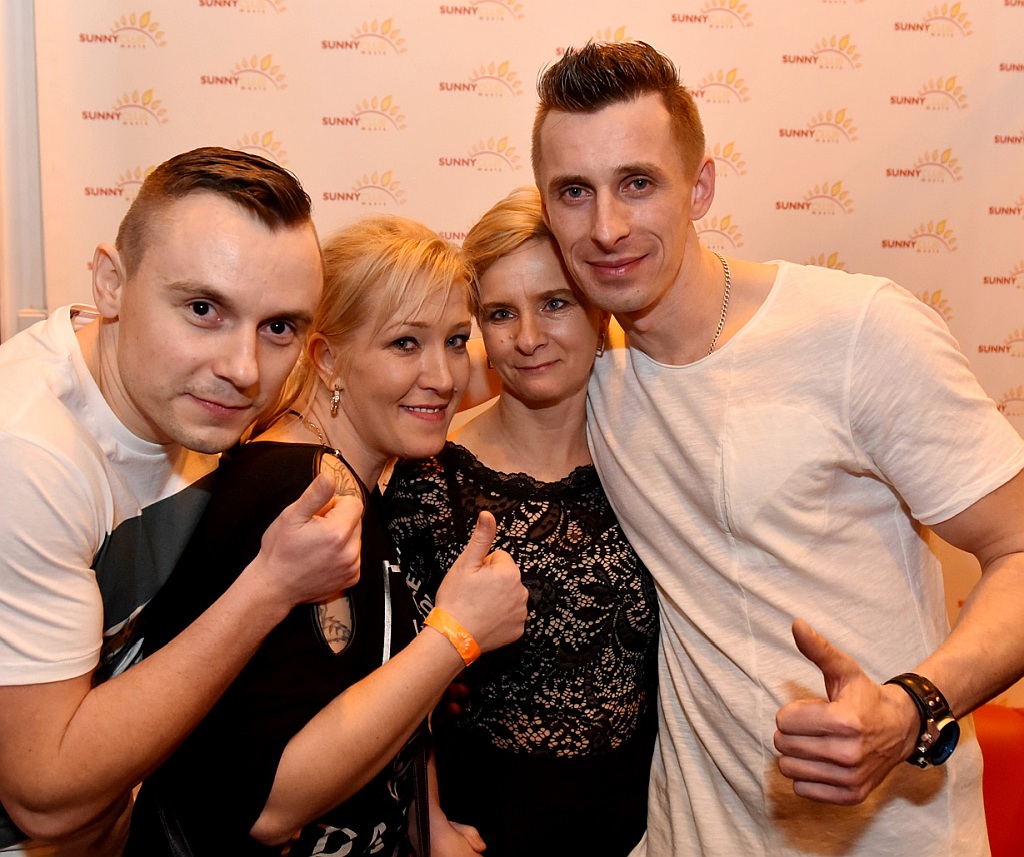 Koncert zespołu Avangrde na dyskotece w Sunny Club Music