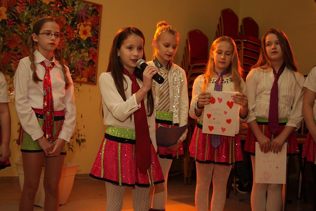 Słodki Dzień Babci i Dziadka odbył się w Rosochatej