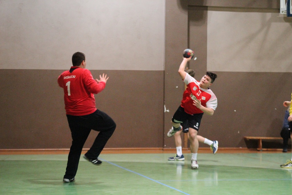 Juniorzy młodsi Siódemki Miedź coraz bliżej mistrzostwa