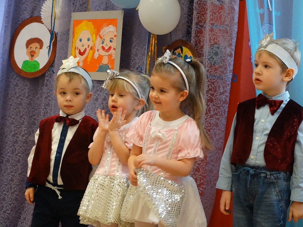 Z Babcią  i Dziadkiem w Przedszkolu Niepublicznym „Źródełko”