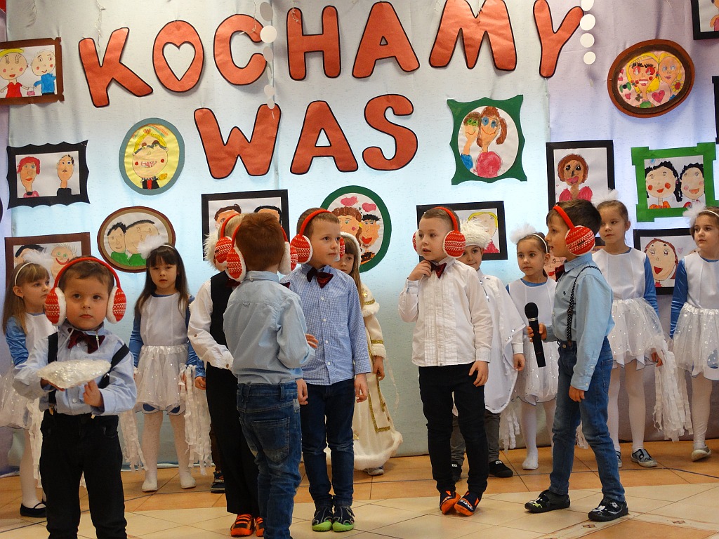 Z Babcią  i Dziadkiem w Przedszkolu Niepublicznym „Źródełko”