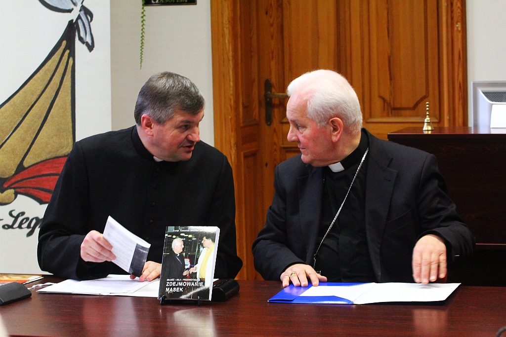 Biskup Komarica z wykładem w Wyższym Seminarium Duchownym