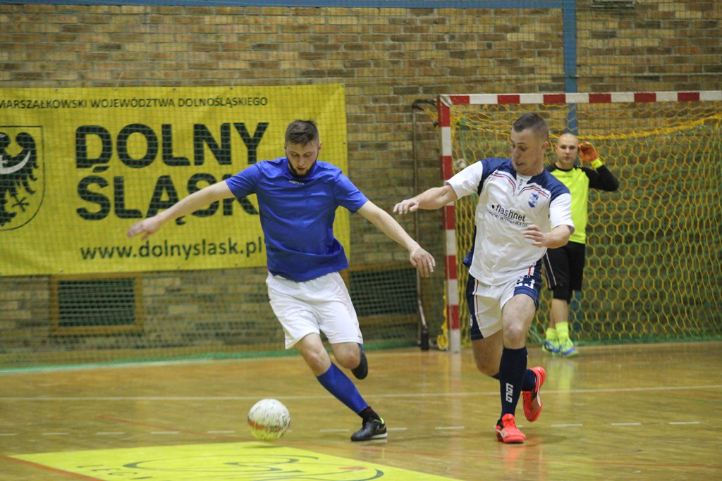 2. LLH: Niedzielna kolejka pod znakiem niespodzianek