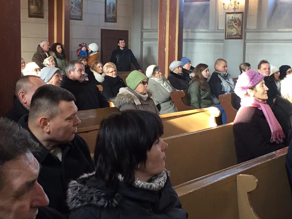 Mieszkańcy Koskowic wspólnie śpiewali kolędy i pastorałki