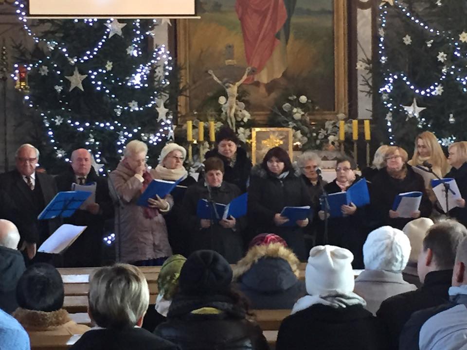 Mieszkańcy Koskowic wspólnie śpiewali kolędy i pastorałki