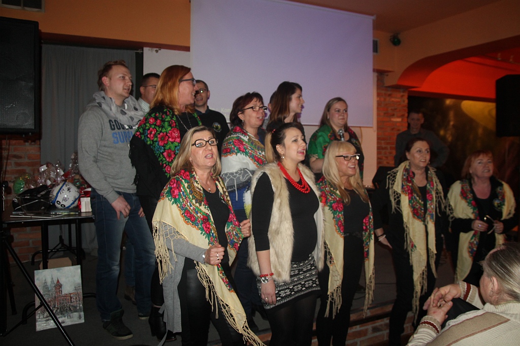 Zaśpiewali Charytatywne Karaoke dla Oli w Kręgielni Kometa
