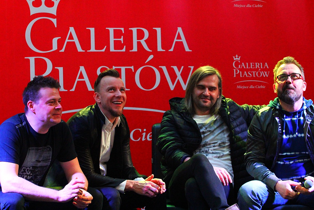 Muzycy z Feel spotkali się z legniczanami w Galerii Piastów
