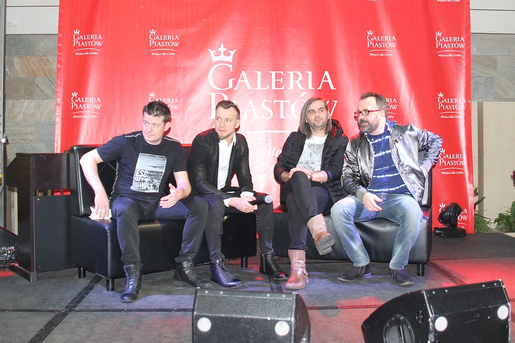 Muzycy z Feel spotkali się z legniczanami w Galerii Piastów
