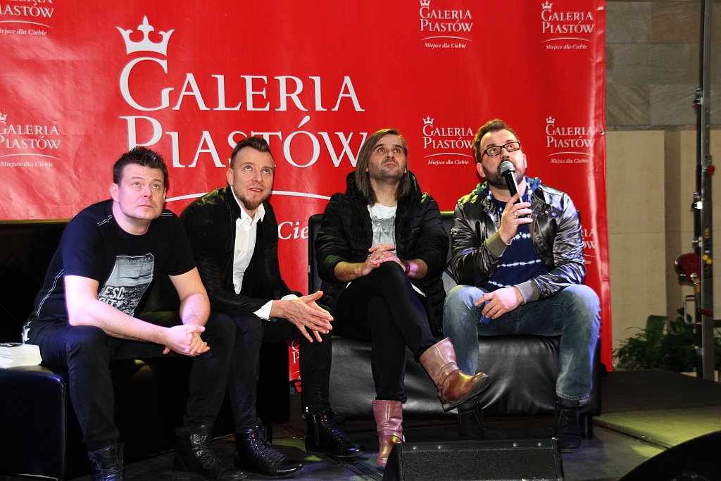 Muzycy z Feel spotkali się z legniczanami w Galerii Piastów
