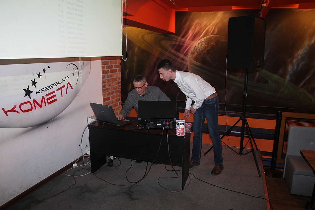 Zaśpiewali Charytatywne Karaoke dla Oli w Kręgielni Kometa