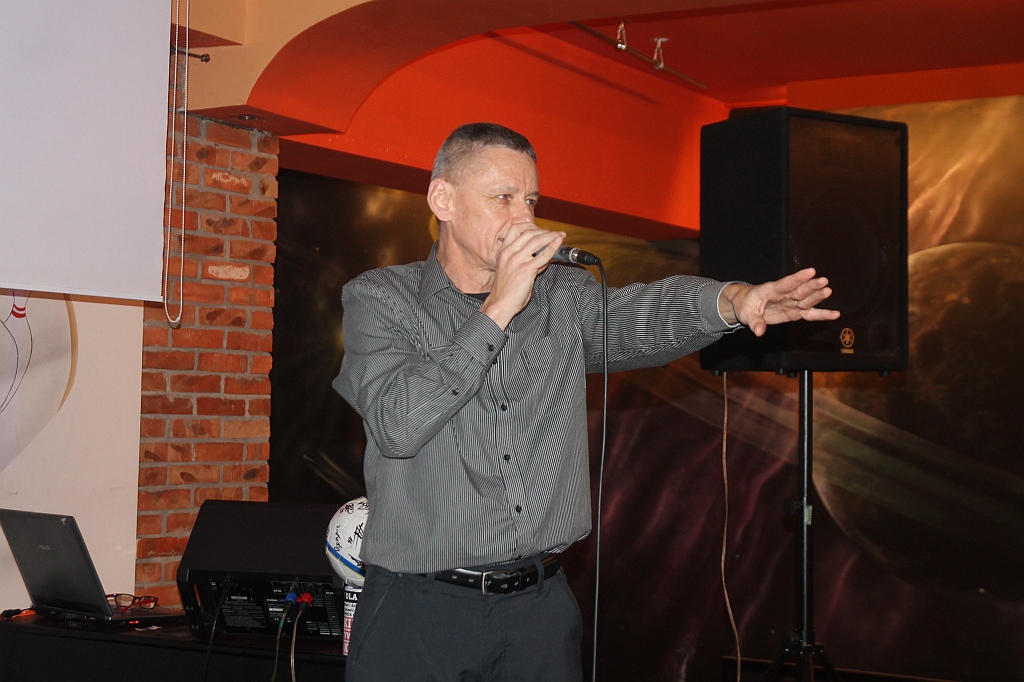 Zaśpiewali Charytatywne Karaoke dla Oli w Kręgielni Kometa