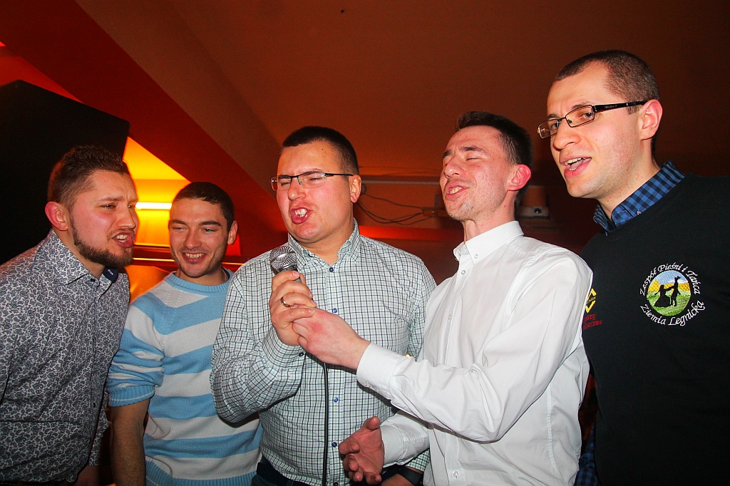 Zaśpiewali Charytatywne Karaoke dla Oli w Kręgielni Kometa