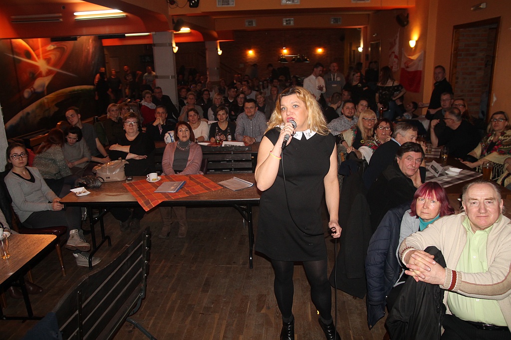Zaśpiewali Charytatywne Karaoke dla Oli w Kręgielni Kometa