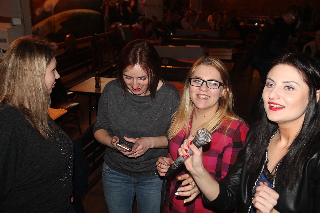 Zaśpiewali Charytatywne Karaoke dla Oli w Kręgielni Kometa