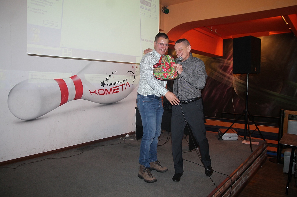 Zaśpiewali Charytatywne Karaoke dla Oli w Kręgielni Kometa
