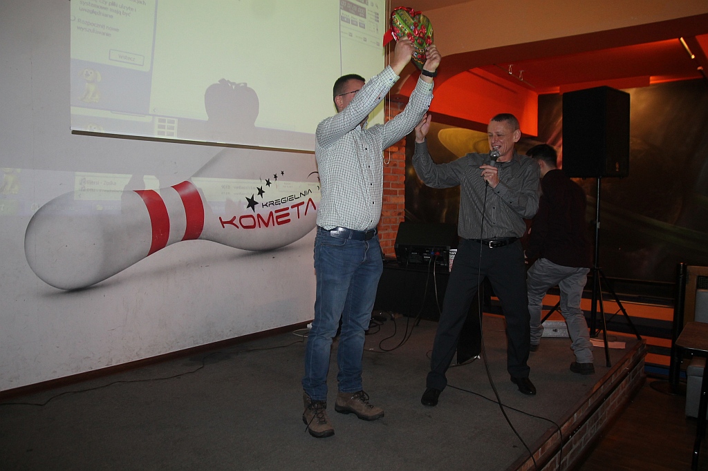 Zaśpiewali Charytatywne Karaoke dla Oli w Kręgielni Kometa