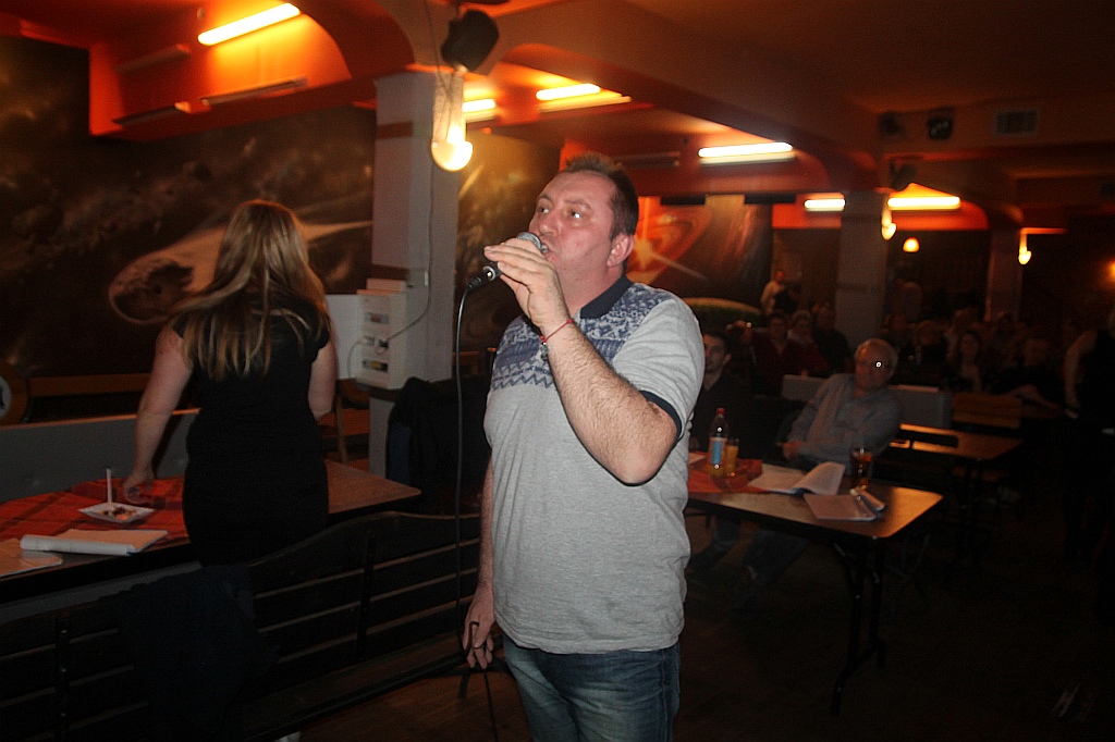 Zaśpiewali Charytatywne Karaoke dla Oli w Kręgielni Kometa