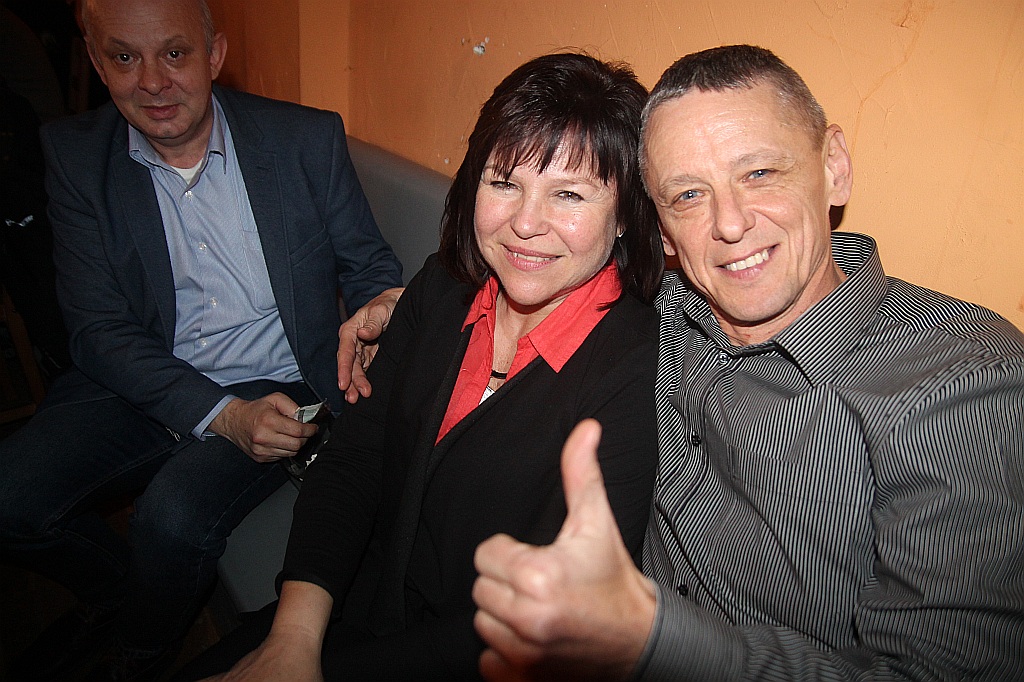 Zaśpiewali Charytatywne Karaoke dla Oli w Kręgielni Kometa