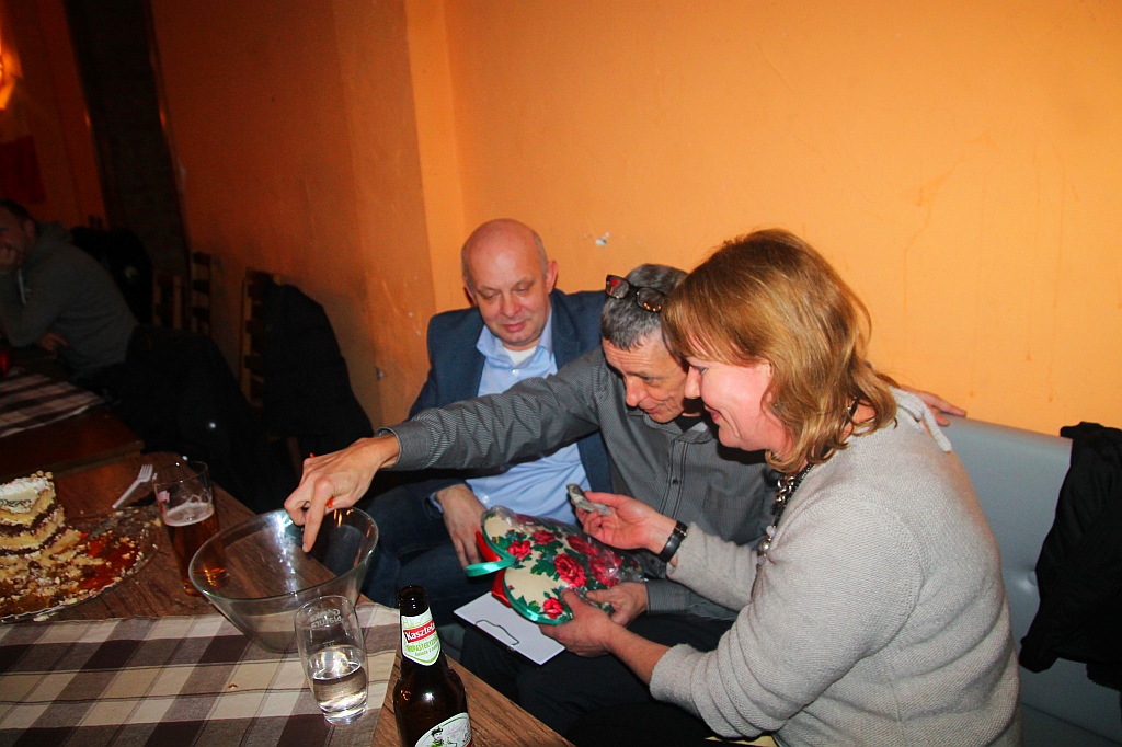 Zaśpiewali Charytatywne Karaoke dla Oli w Kręgielni Kometa