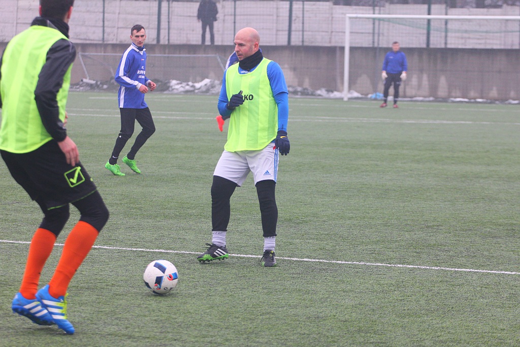 Piłkarze Konfeksu Legnica przegrali sparing z Odrą Ścinawa