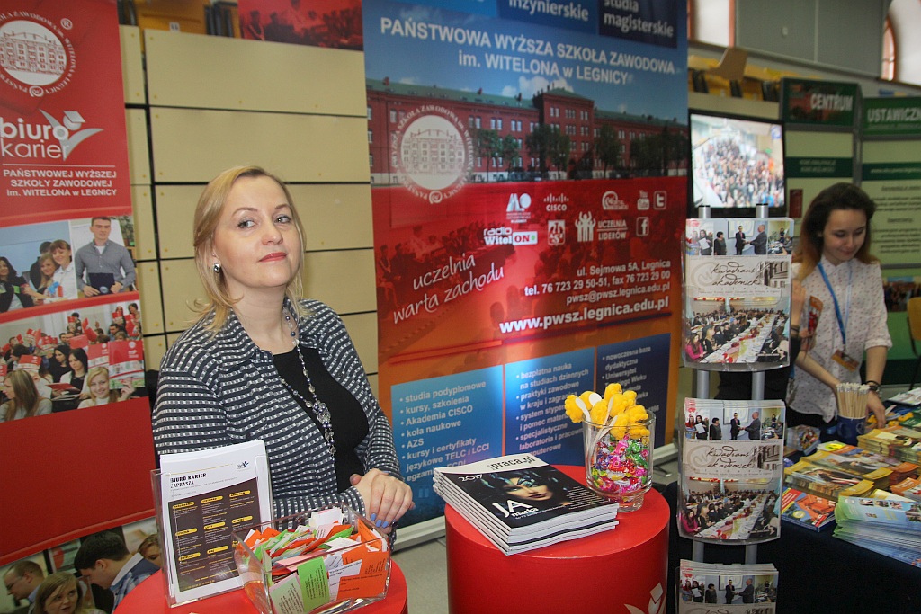 Tłumy uczniów na Legnickich Prezentacjach Edukacyjnych
