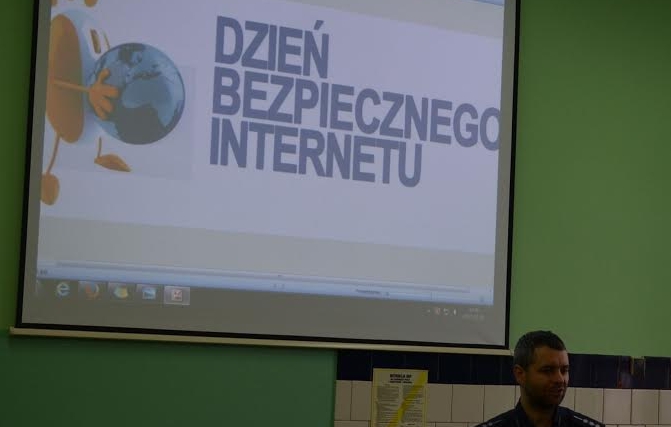 Legniccy policjanci o finale konkursu pn. „Bezpieczny internet„