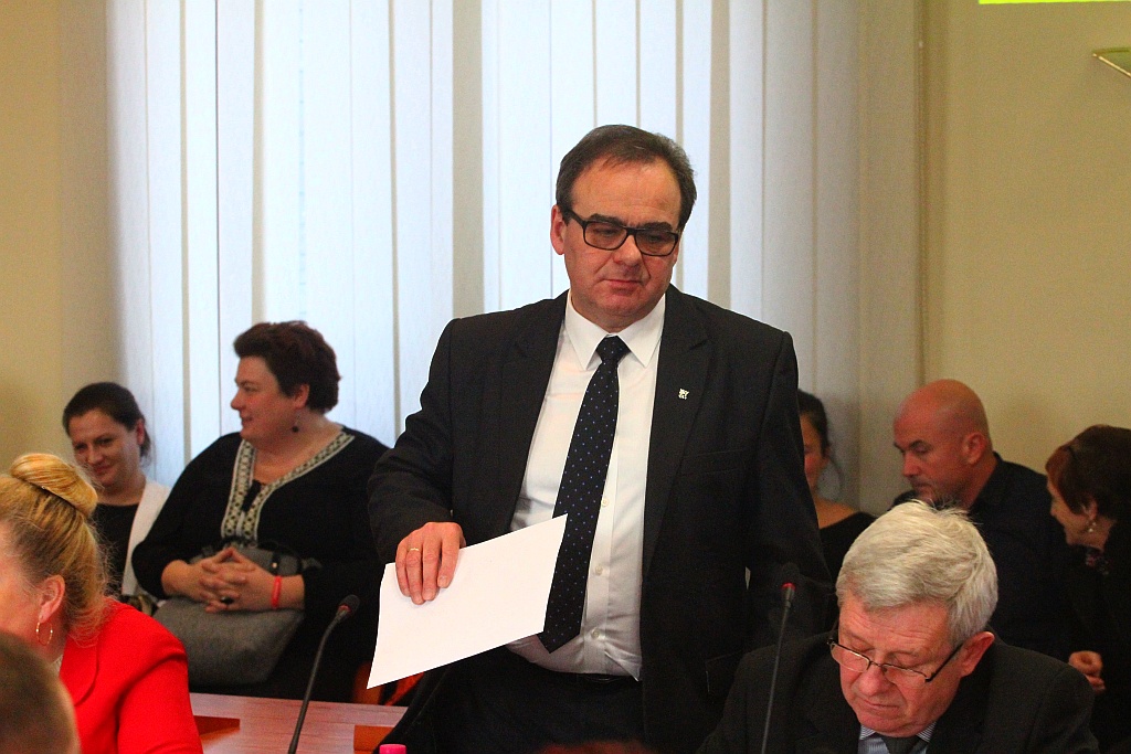 Rada miejska głosowała nad przyszłością legnickiej oświaty