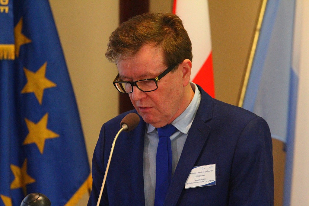 Rada miejska głosowała nad przyszłością legnickiej oświaty