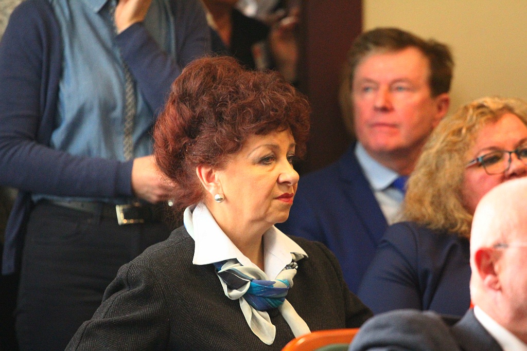 Rada miejska głosowała nad przyszłością legnickiej oświaty