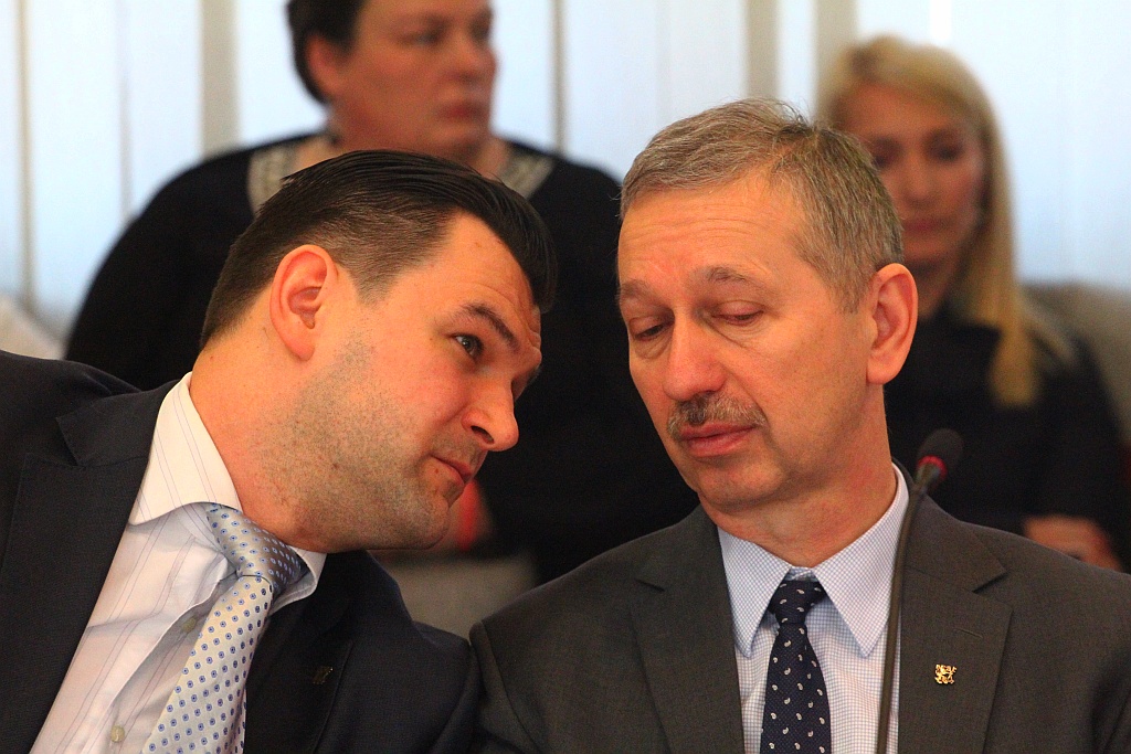 Rada miejska głosowała nad przyszłością legnickiej oświaty