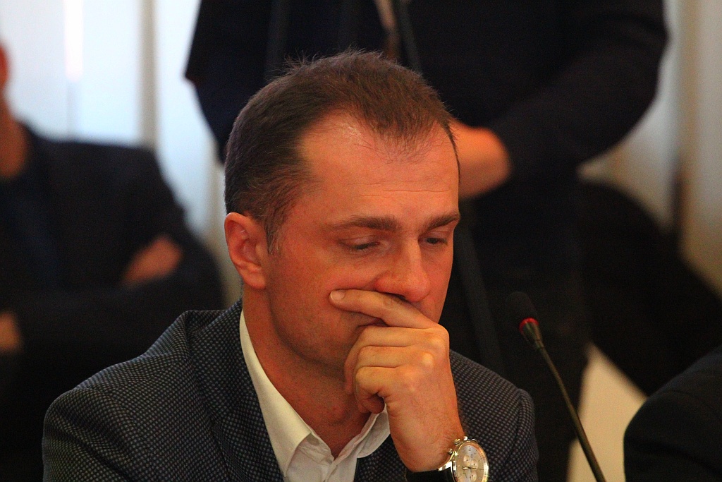 Rada miejska głosowała nad przyszłością legnickiej oświaty