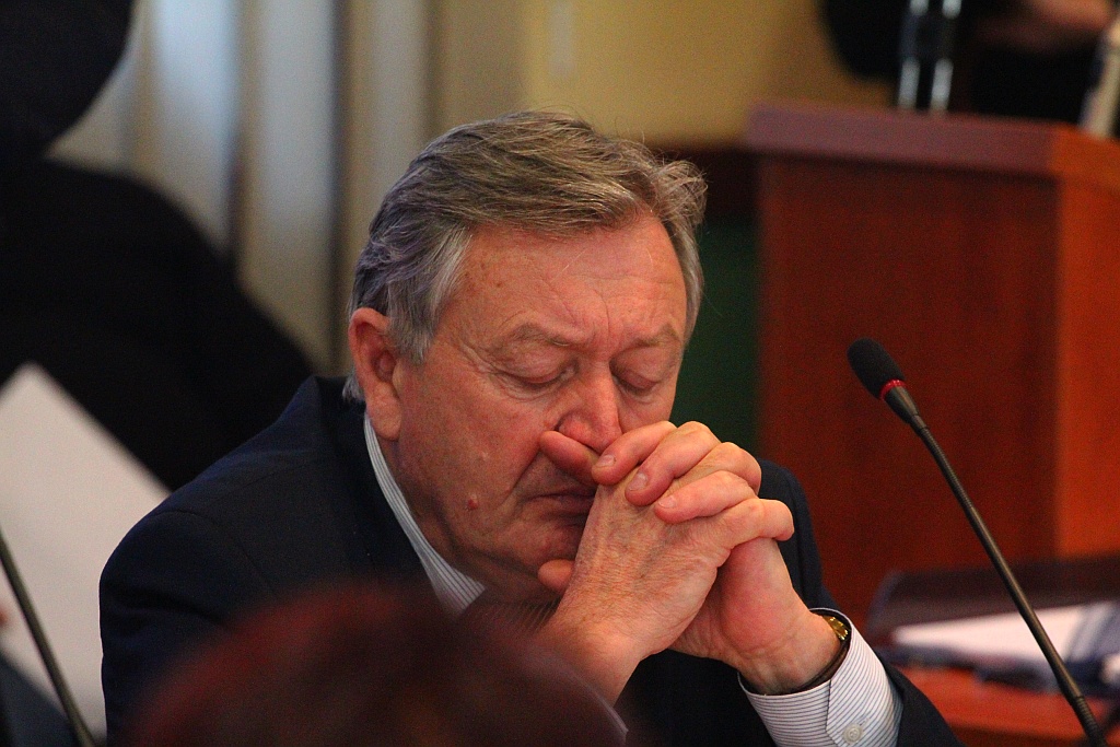 Rada miejska głosowała nad przyszłością legnickiej oświaty