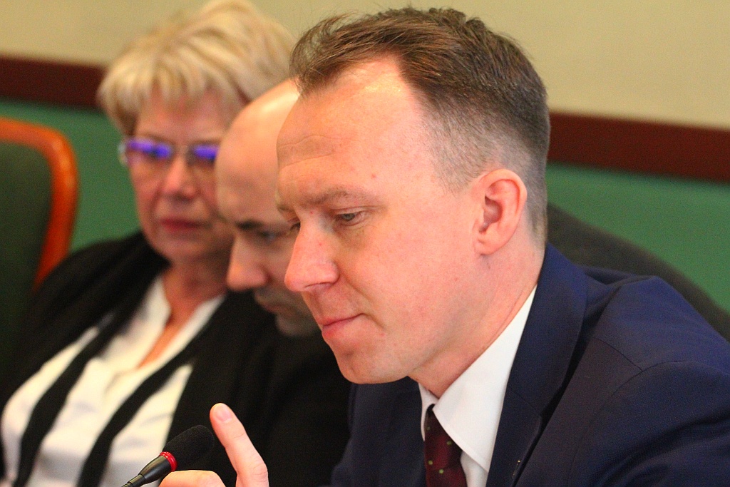 Rada miejska głosowała nad przyszłością legnickiej oświaty