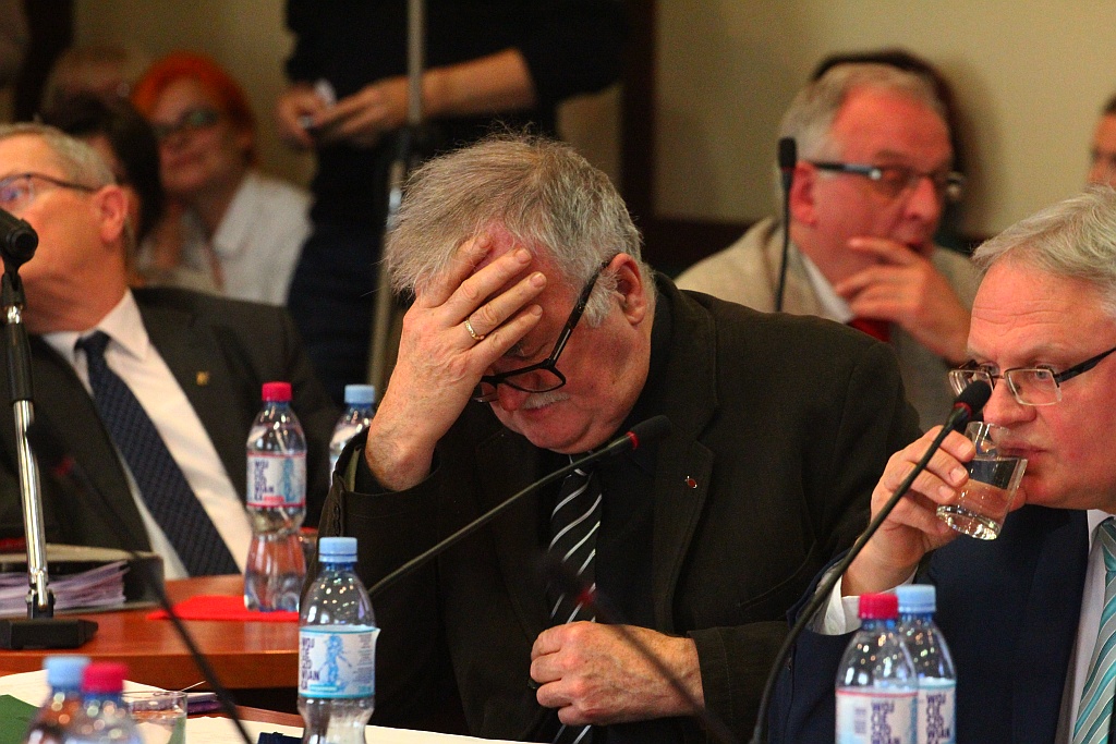Rada miejska głosowała nad przyszłością legnickiej oświaty