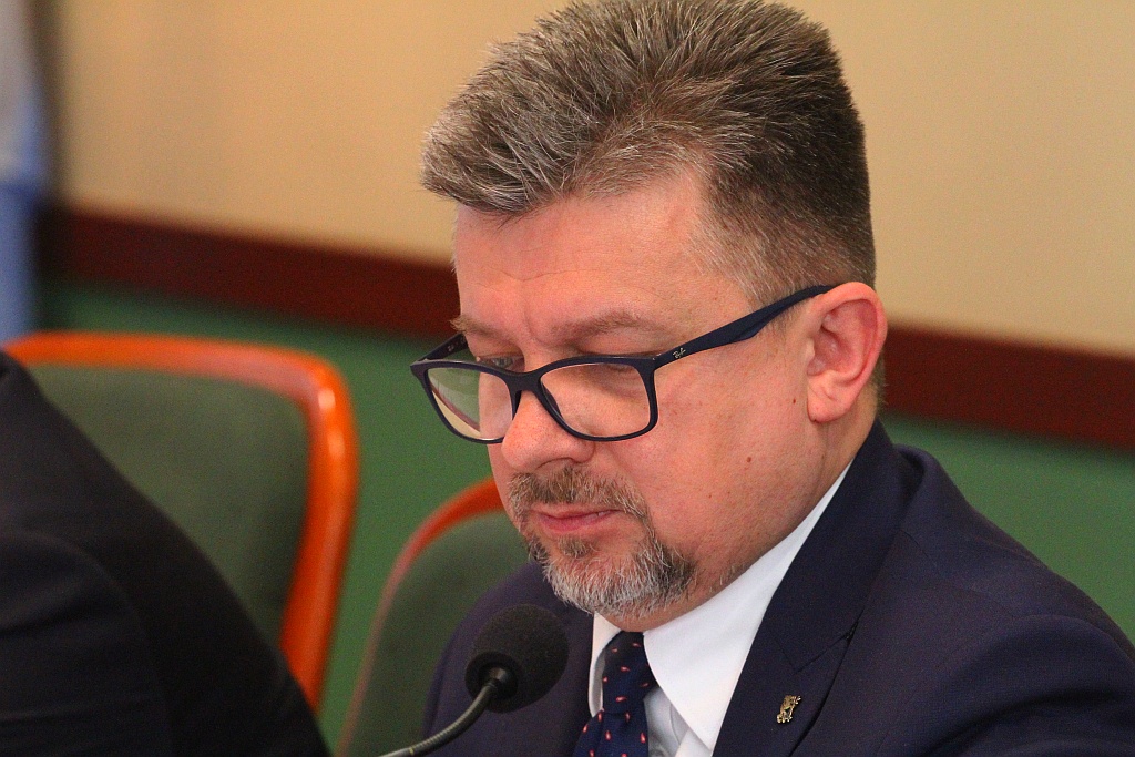 Rada miejska głosowała nad przyszłością legnickiej oświaty