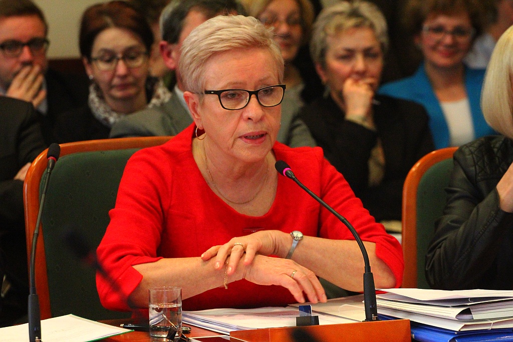 Rada miejska głosowała nad przyszłością legnickiej oświaty