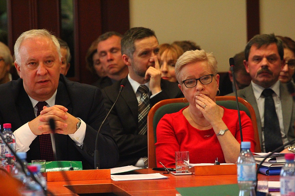 Rada miejska głosowała nad przyszłością legnickiej oświaty