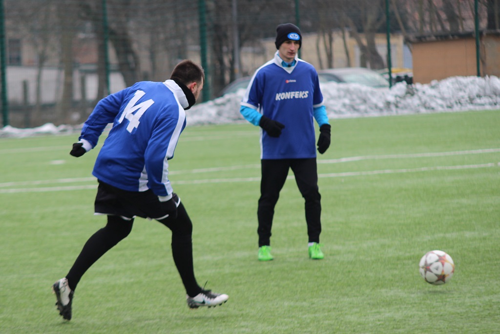 Piłkarskie sparingi: Konfeks wygrał z Pogonią Świerzawa