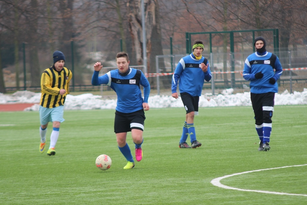 Piłkarskie sparingi: Mewa wygrał z Błękitnymi Kościelec