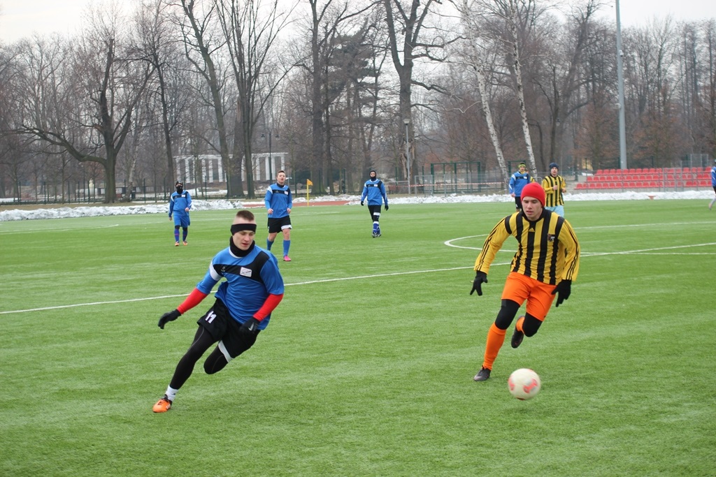 Piłkarskie sparingi: Mewa wygrał z Błękitnymi Kościelec