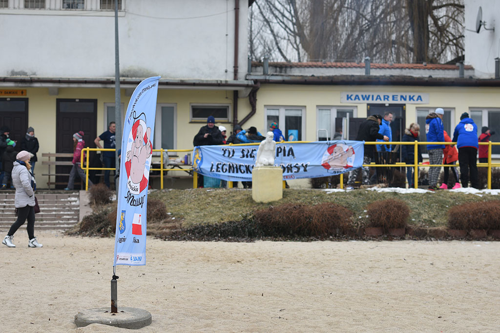 Walentynkowe zumba party i kąpiel legnickich morsów