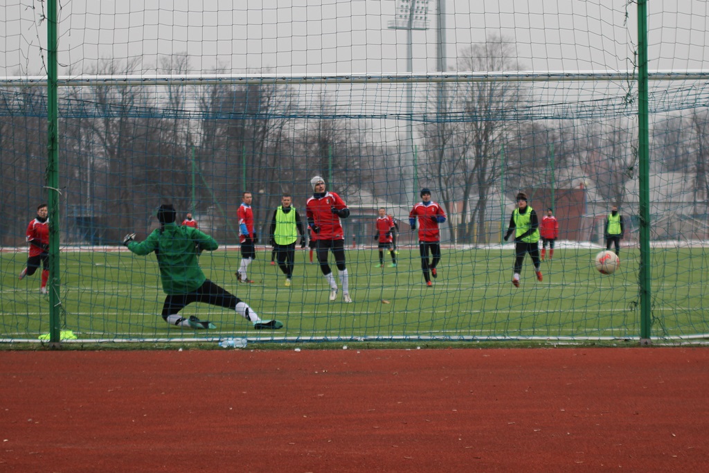 Piłkarskie sparingi: Ikar lepszy od juniorów Polkowic
