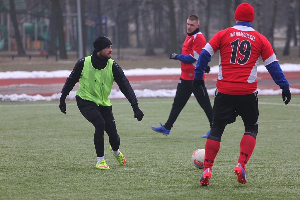 Piłkarskie sparingi: Ikar lepszy od juniorów Polkowic