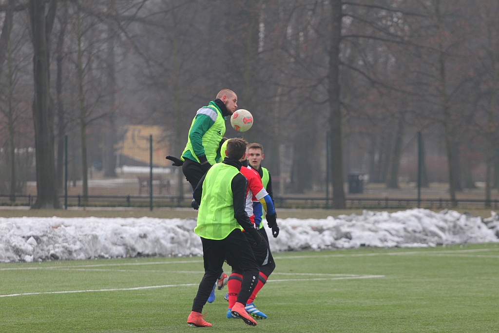 Piłkarskie sparingi: Ikar lepszy od juniorów Polkowic