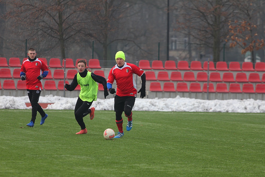 Piłkarskie sparingi: Ikar lepszy od juniorów Polkowic