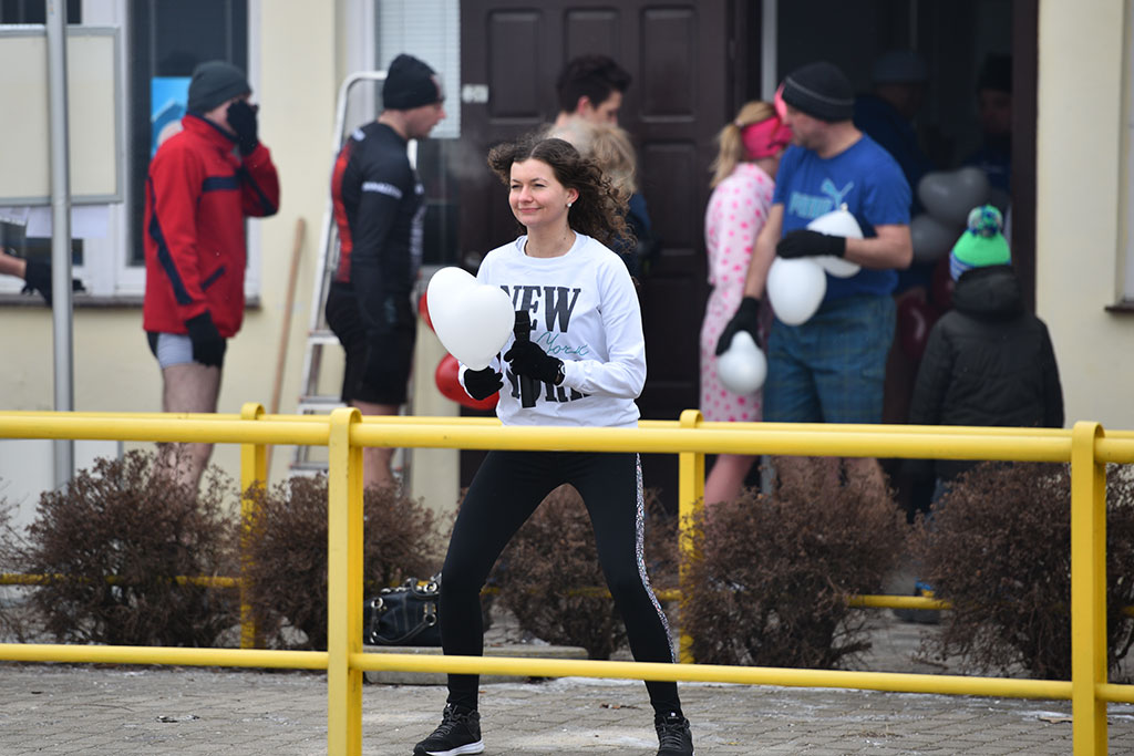 Walentynkowe zumba party i kąpiel legnickich morsów